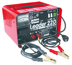 Chargeur de batterie Leader